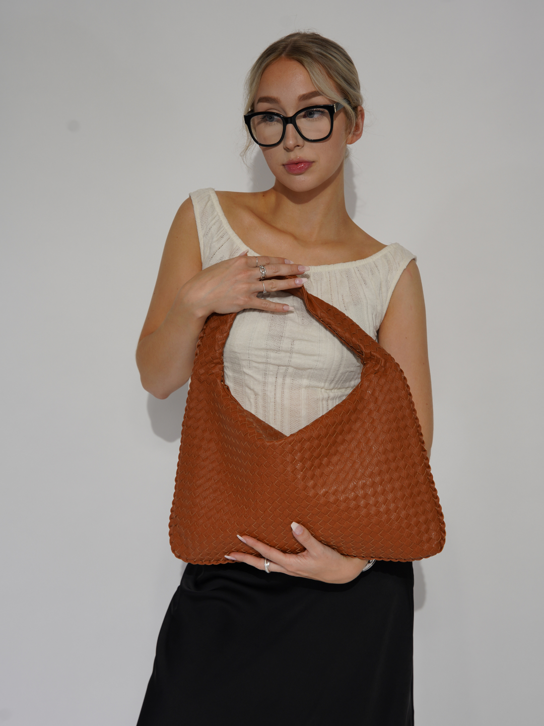 Lara - One Shoulder Wonder Bag